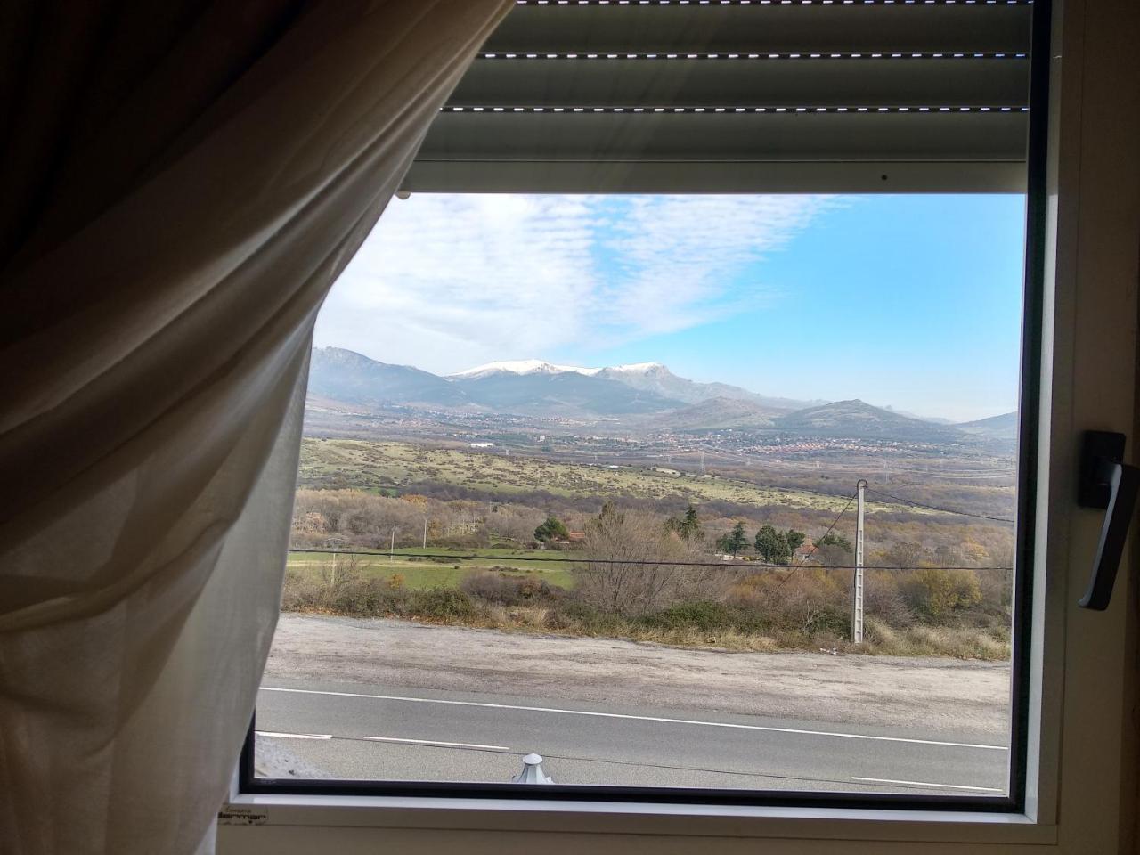Hotel Sierra Oriente Guadarrama Bagian luar foto